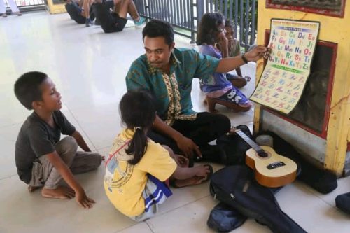 Ketua TP-PKK Kota Ambon Bersama Pokja II Gelar Rintisan Rumah Belajar bagi 21 Anak Tidak Sekolah,Kamis 05 Februari 2026